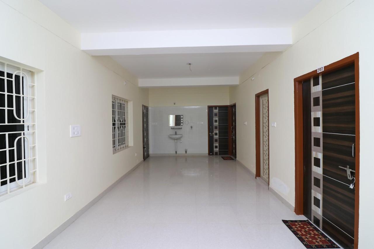 OYO 35905 Hotel Ayush Palace Cuttack Exterior foto