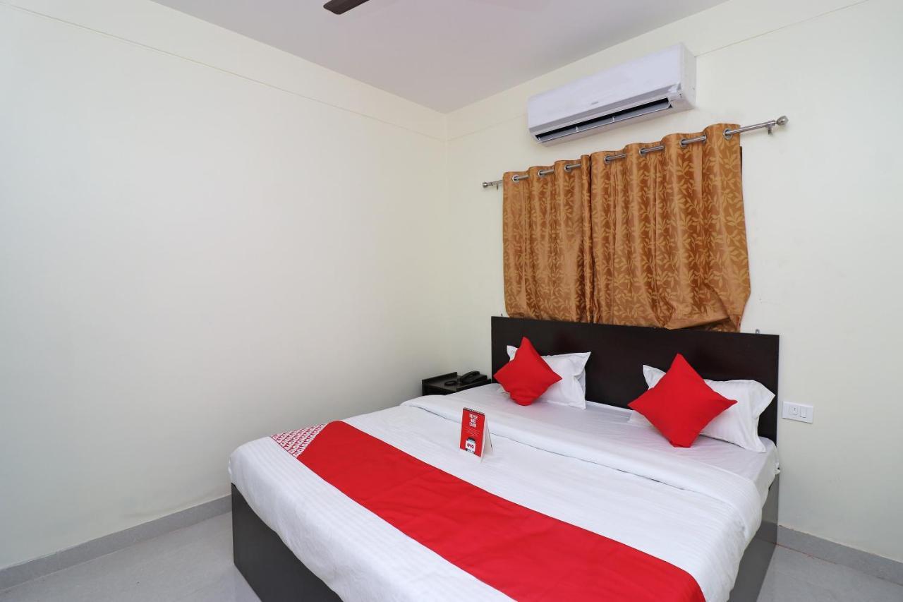 OYO 35905 Hotel Ayush Palace Cuttack Exterior foto