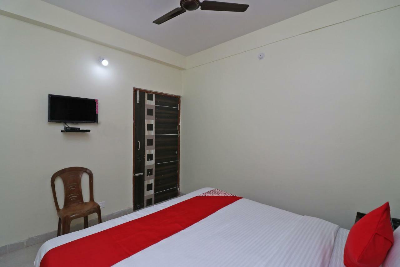 OYO 35905 Hotel Ayush Palace Cuttack Exterior foto