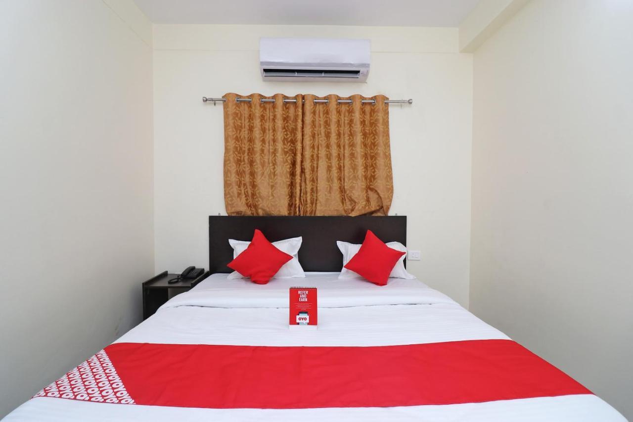 OYO 35905 Hotel Ayush Palace Cuttack Exterior foto