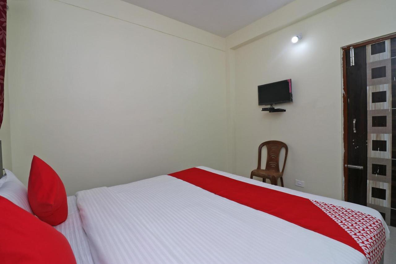 OYO 35905 Hotel Ayush Palace Cuttack Exterior foto